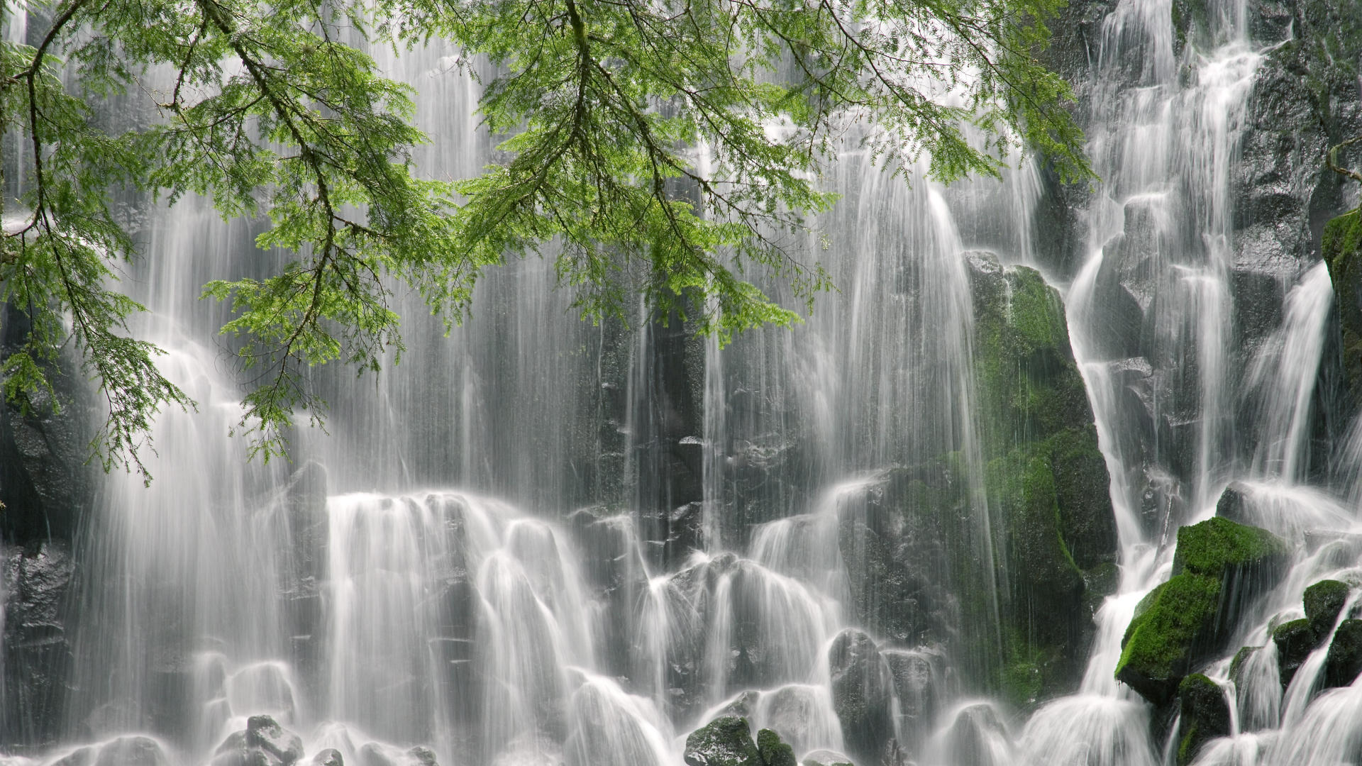 _水上漂移：速度、技巧与浪花交织_，水上漂教程