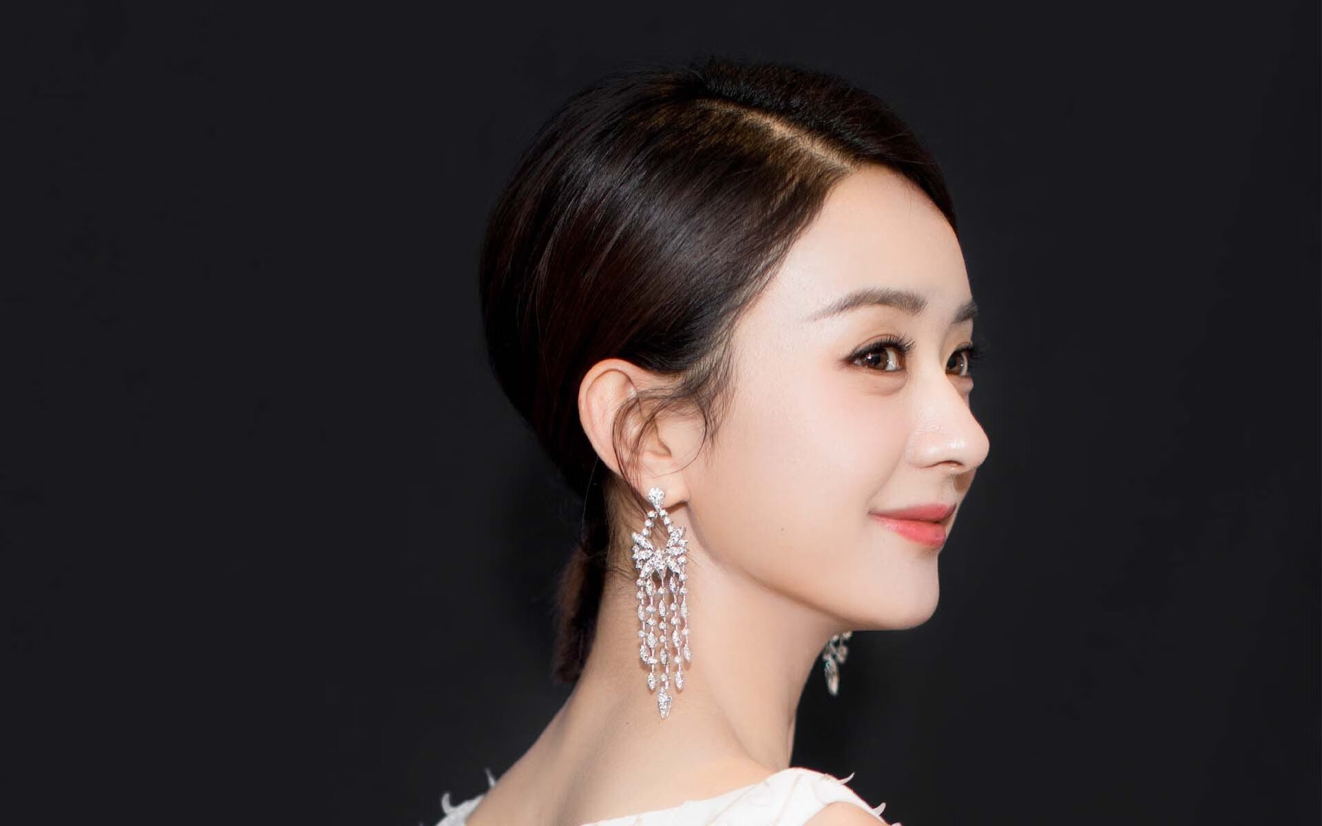 杨瀚森比赛阅读能力提升快速判断局势，杨瀚儒简介