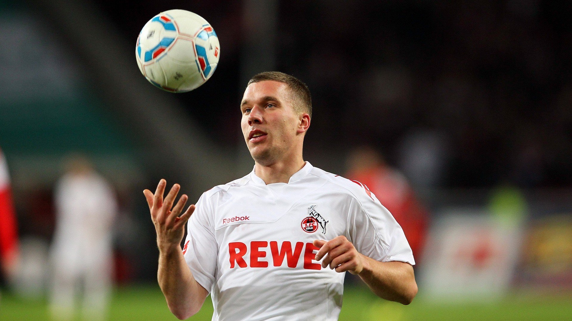 俱乐部盈利模式：多元化收入策略探索，俱乐部收益