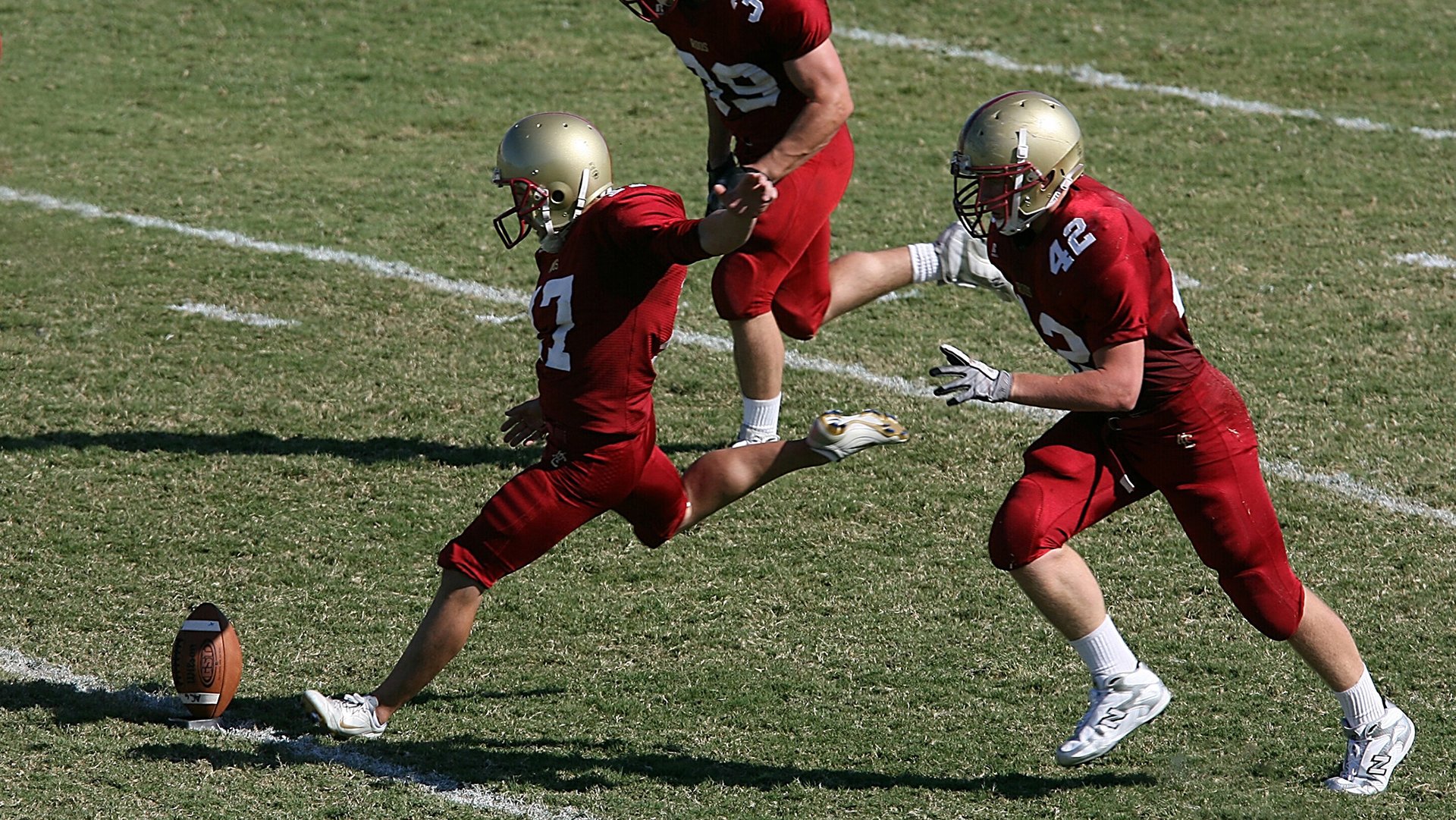 篮球运动员专项体能训练负荷调节及恢复方案研究，篮球运动员如何恢复体能